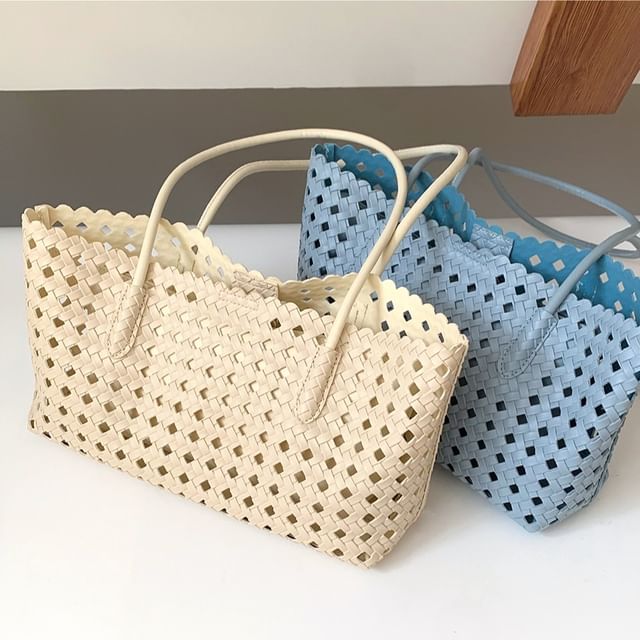 Letheroni-Perforated Plain Tote Bag