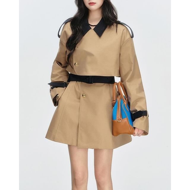 Lexama-Collared Two Tone Panel Button Trench Coat