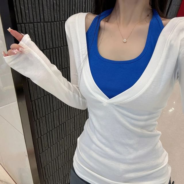 Lexama-Mock Two-Piece Long-Sleeve Halter-Neck Two-Tone Tee