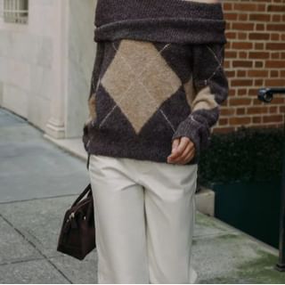 Lexama-Off-Shoulder Long-Sleeve Argyle Print Sweater