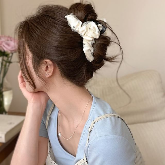 LIDO-Dotted Mesh Overlay Hair Claw