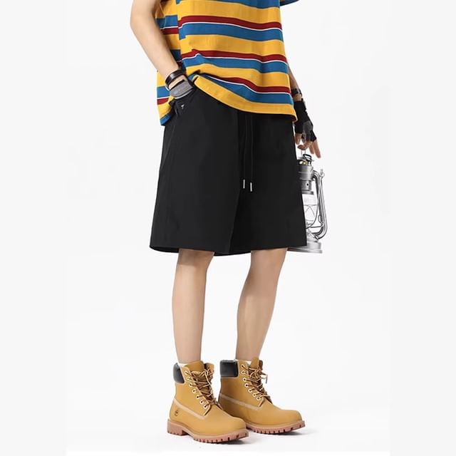 Lingaris-Drawstring Waist Plain Shorts