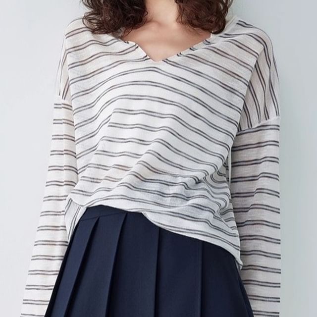 Litoya-Long Sleeve V-Neck Striped Knit Top