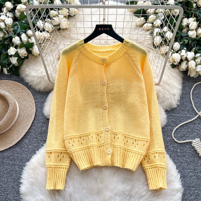 Lucuna-Crewneck Button-Up Plain Cardigan