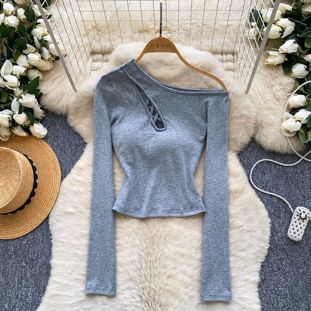 Lucuna-Long-Sleeve Off Shoulder Cutout Plain Crop Top