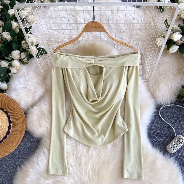 Lucuna-Long-Sleeve Off Shoulder Cutout Plain Top