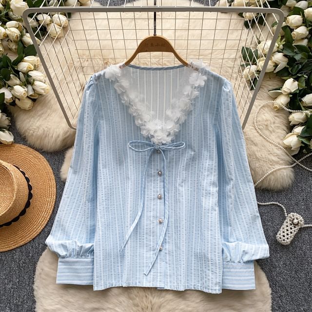 Lucuna-Long-Sleeve V-Neck Striped Blouse