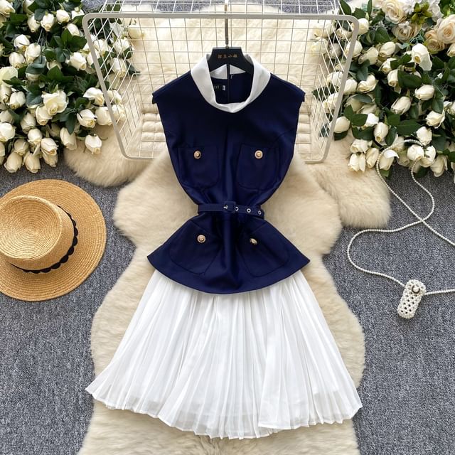 Lucuna-Set Mock Two-Piece Sleeveless Stand Collar Two Tone Pleated A-Line Dress Belt