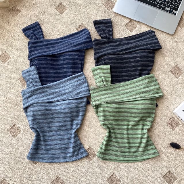 Lucuna-Sleeveless One Shoulder Striped Padded Top