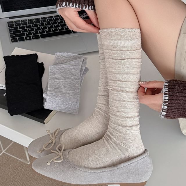 Lychee-Plain Knee High Socks