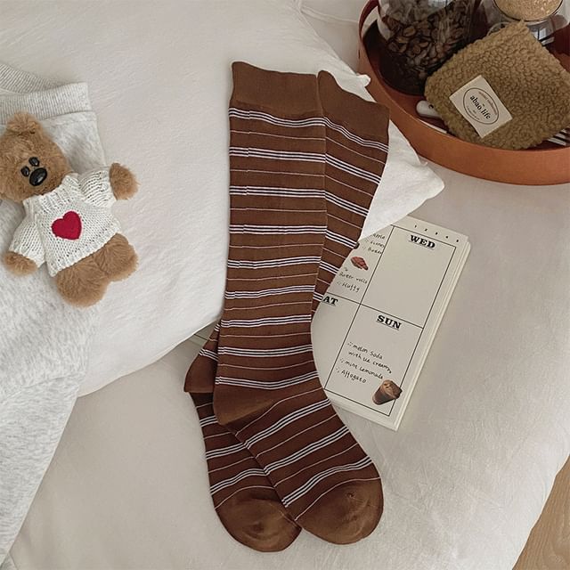 Lychee-Striped Mid Calf Socks