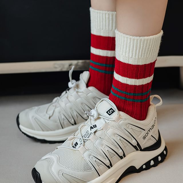 Lychee-Striped Ribbed Short Socks