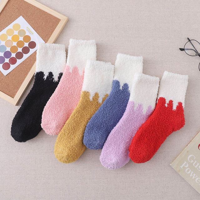 Lychee-Two Tone Fleece Short Socks