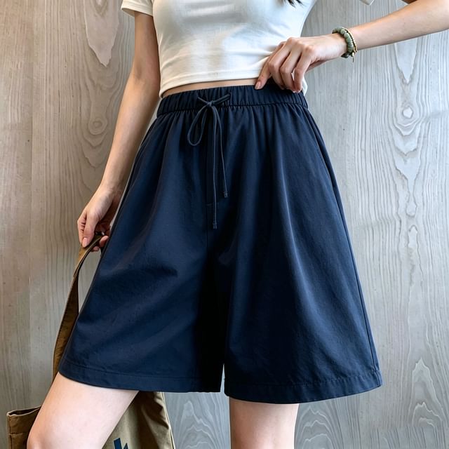 Magimomo-Drawstring Waist Plain Wide Leg Shorts