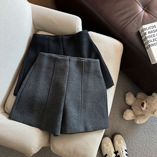Magimomo-High Waist Plain Shorts