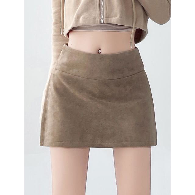 Magimomo-High Waist Plain Side-Slit Skort