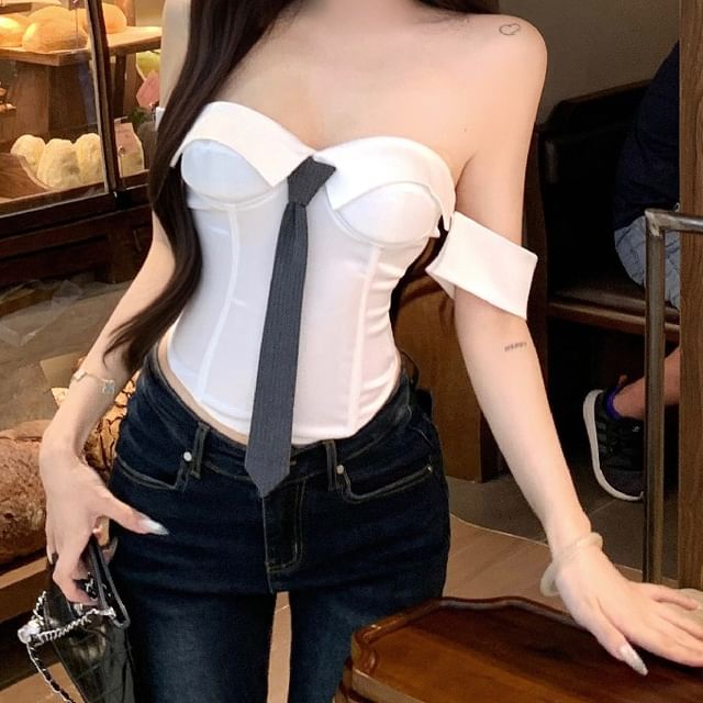 Magma-Sleeveless Off Shoulder Necktie Top