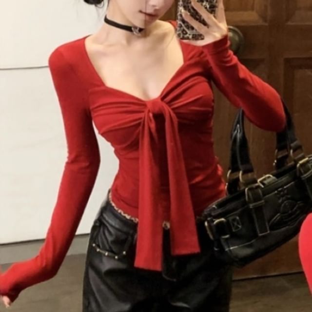 Maisee-Long-Sleeve V-Neck Plain Crop Top