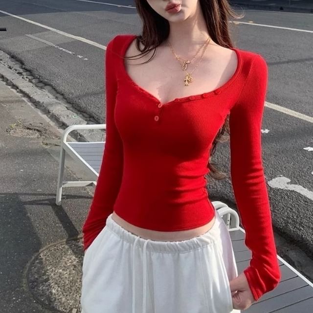 Maisee-Long-Sleeve V-Neck Plain Crop Top