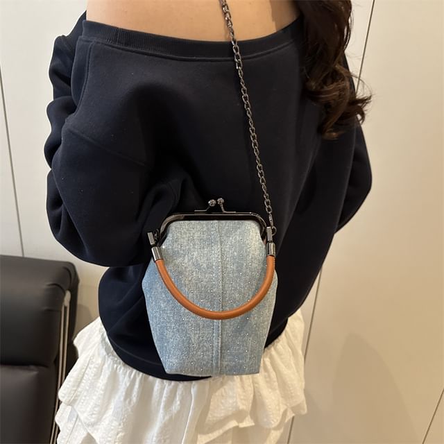 Maorong-Denim Clasped Crossbody Bagh