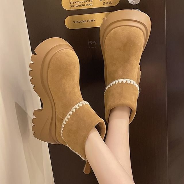 maryanette-Contrast Trim Platform Short Boots