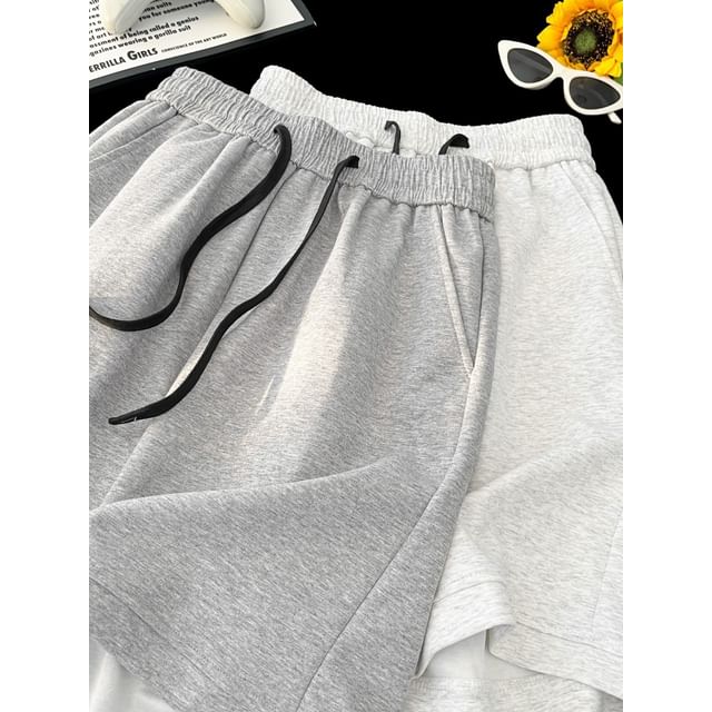 Maxelane-Drawstring Waist Plain Sweatshorts