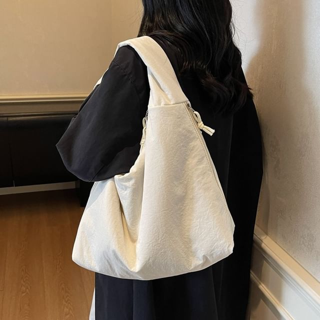 Melois-Plain Nylon Tote Bag