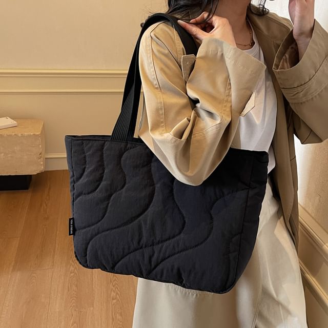 Melois-Plain Quilted Tote Bag