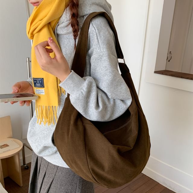 Melois-Plain Zip Crossbody Bag