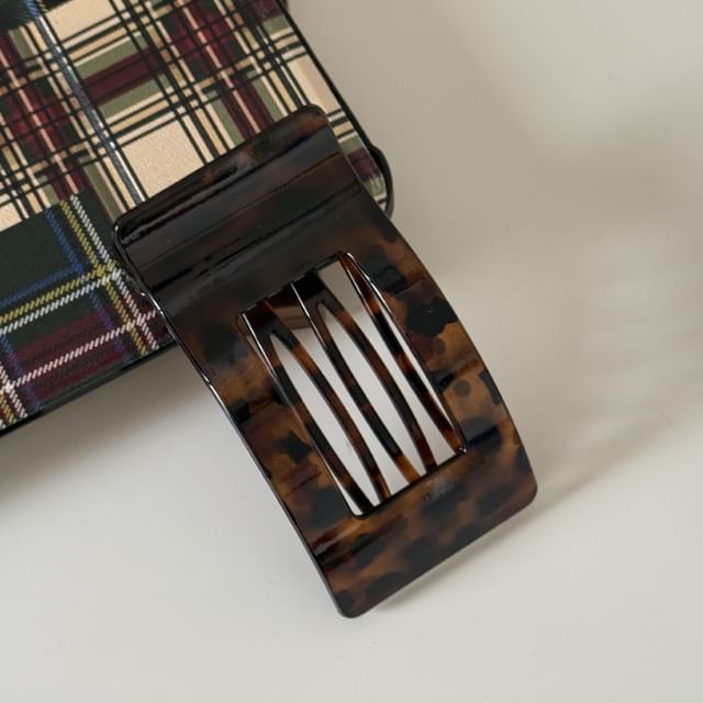 Mentosi-Acetate Hair Clip