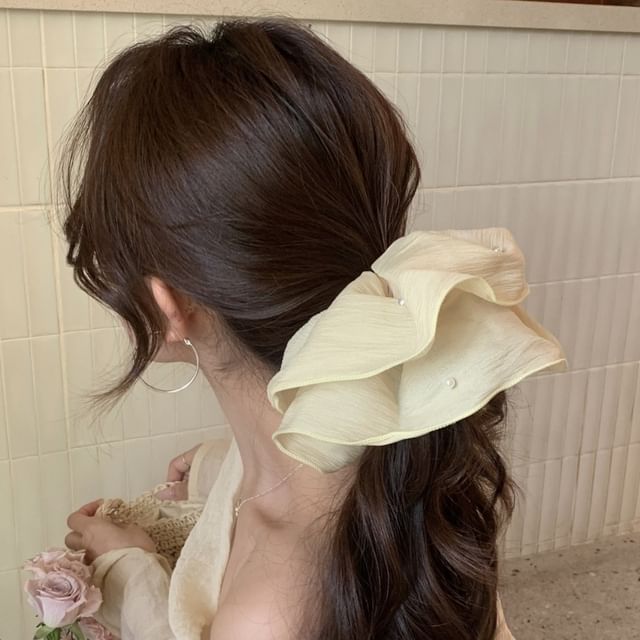 Mentosi-Faux Pearl Ruffle Scrunchie