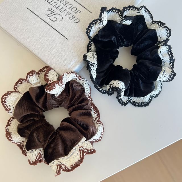 Mentosi-Lace Trim Fabric Scrunchie