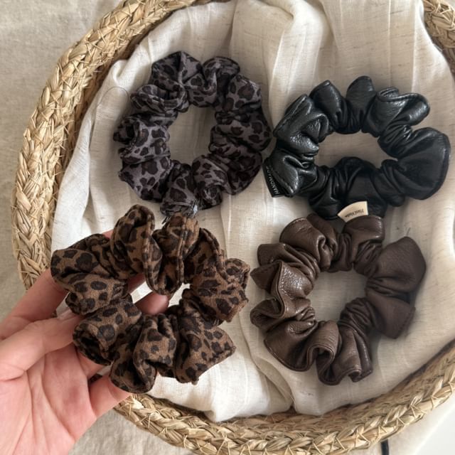 Mentosi-Leopard Print Fabric Faux Leather Scrunchie