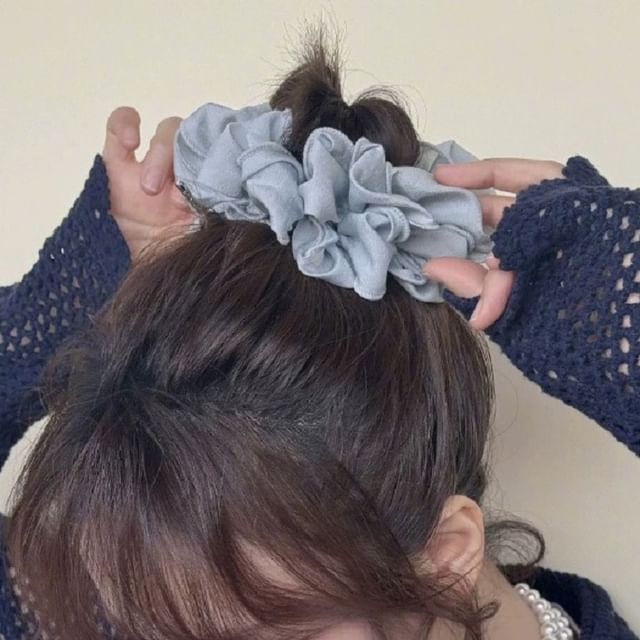 Mentosi-Plain Ruffle Scrunchie