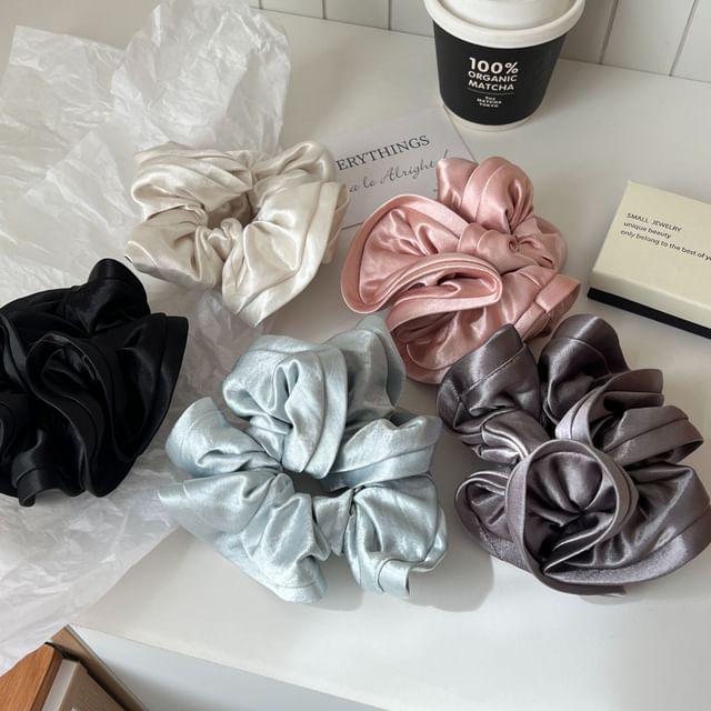 Mentosi-Plain Satin Scrunchie