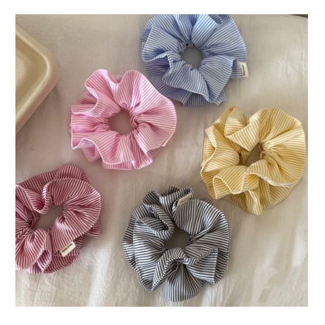 Mentosi-Striped Scrunchie