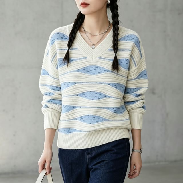 MIKIGA-V-Neck Striped Crop Sweater