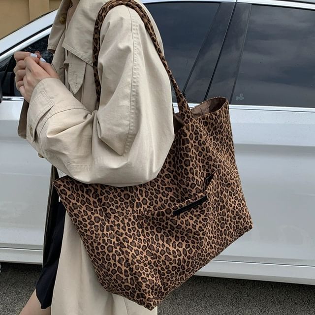 Milha-Leopard Print Tote Bag