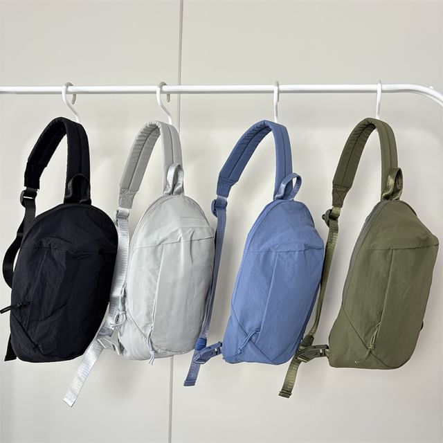 Milha-Nylon Plain Waist Bag