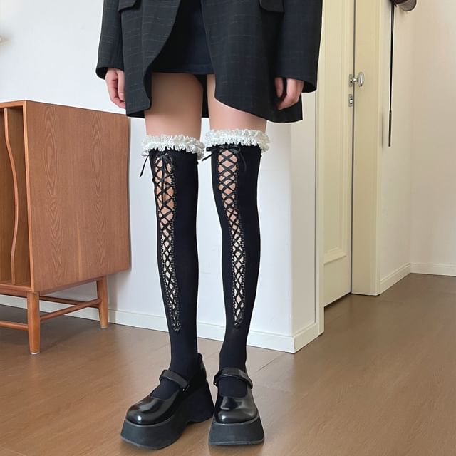 Mimiyu-Ruffle Trim Over the Knee Socks