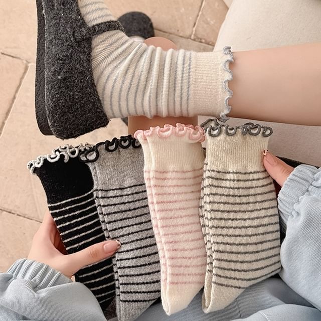 Mimiyu-Striped Short Socks Set