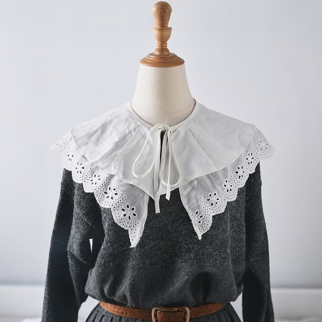 MIOW-Eyelet Lace Panel Layered Decorative Collar