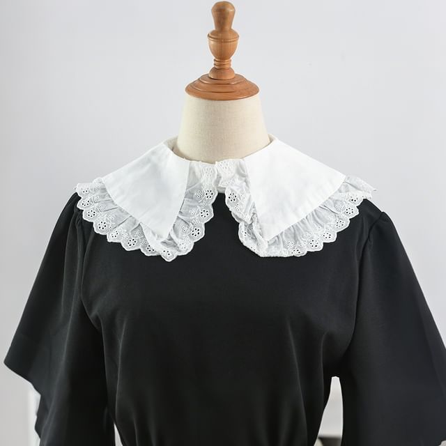 MIOW-Lace Button Up Decorative Collar