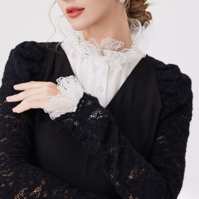 MIOW-Lace Decorative Stand Collar Wrist Cuffs Set