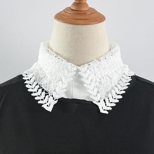 MIOW-Plain Panel Lace Decorative Collar