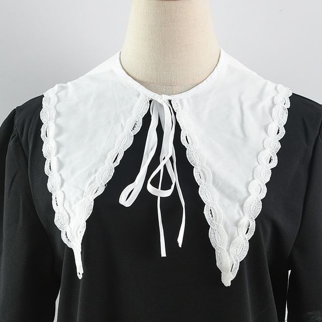 MIOW-Plain Tie-Up Pointed Decorative Collar
