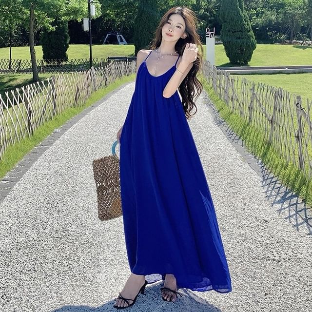 Moanum-Halter Plain Maxi Sundress