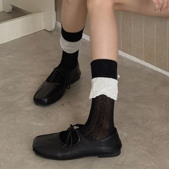 MOGLA-Faux Pearl Panel Short Socks