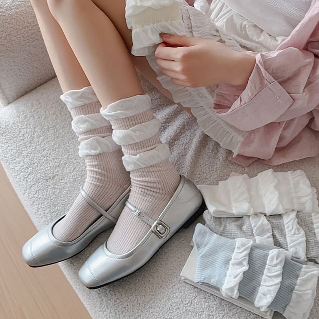 MOGLA-Frill Trim Ribbed Socks