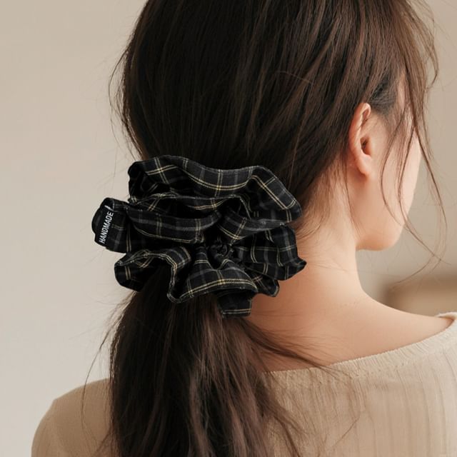 moliveny-Plaid Scrunchie